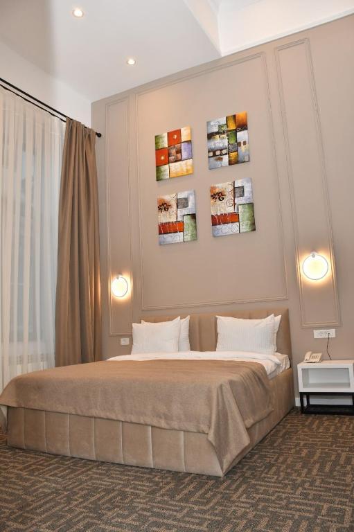 Callisto Hotel