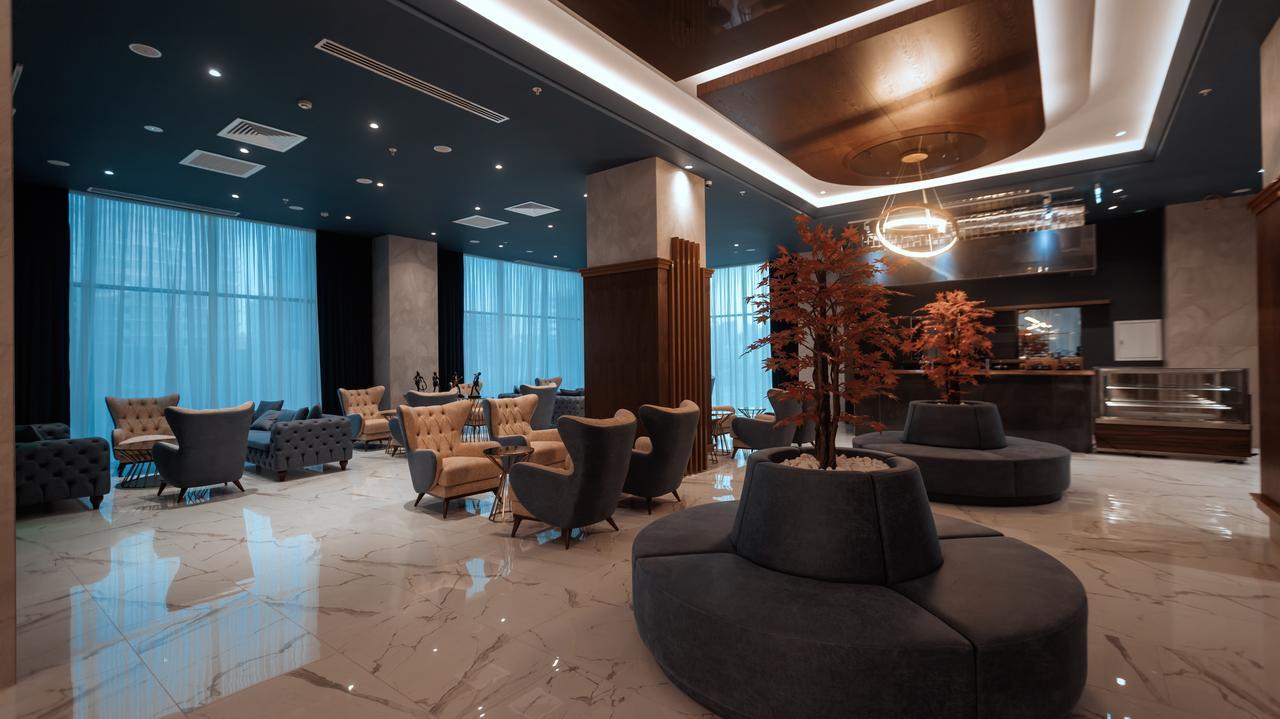 Midtown Hotel